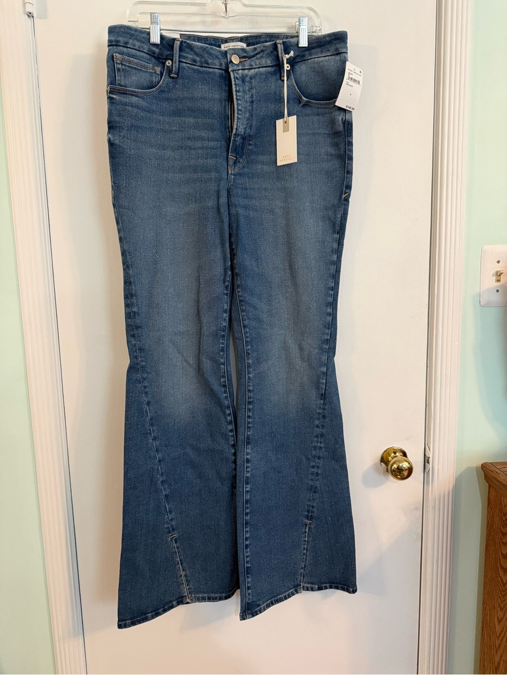 Good American Flare Jeans